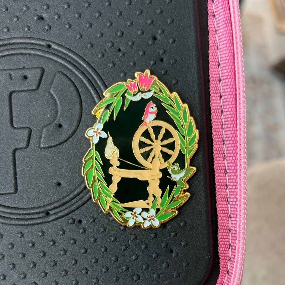 Disney Loungefly Sidekicks Blind Box Pin~ Sleeping Beauty